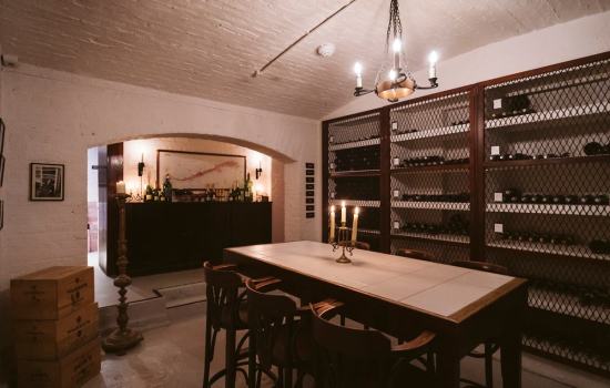 Cellar-Tasting-table-3